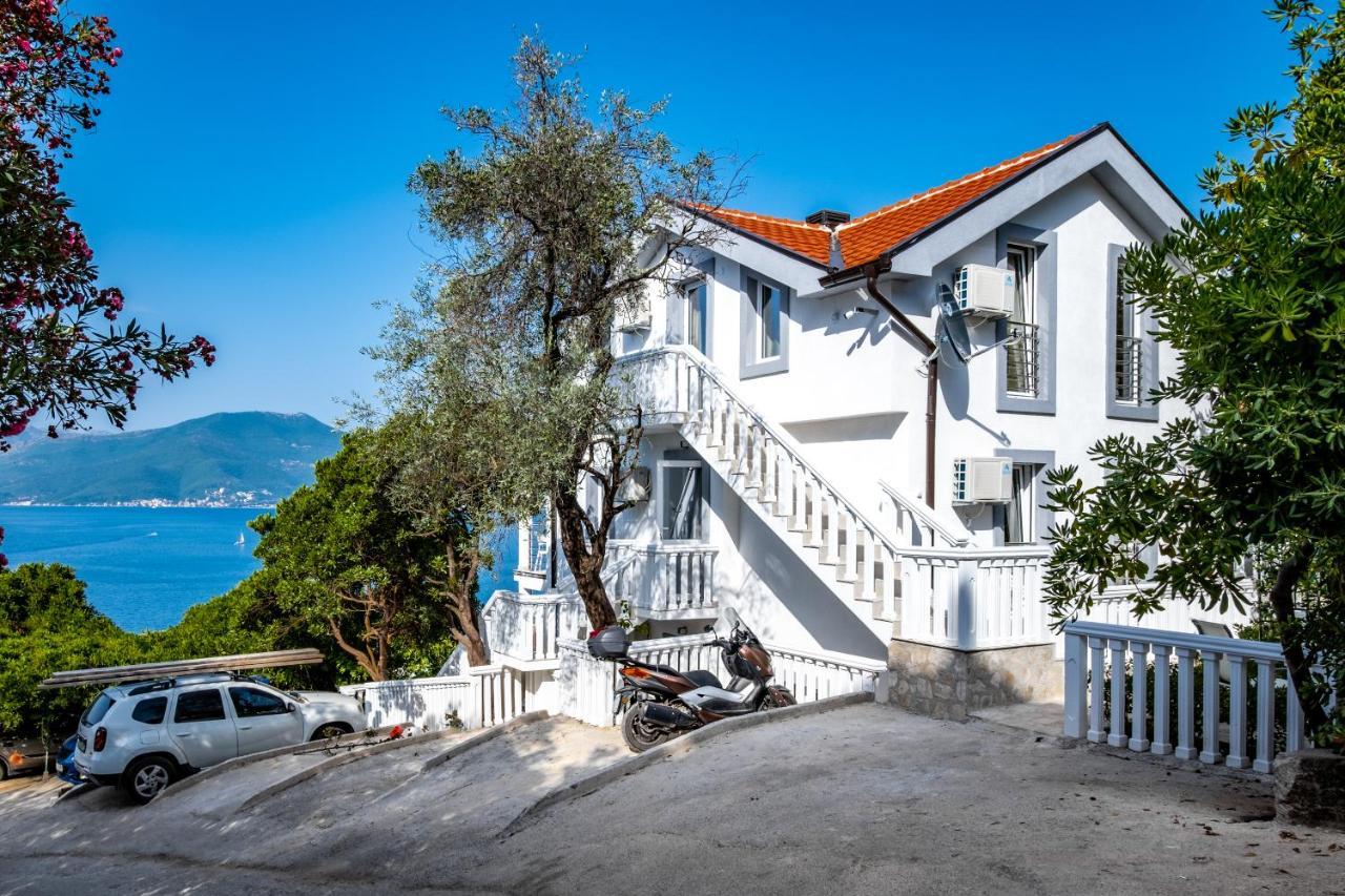 Boka 2 Apartment Krasići Exterior foto